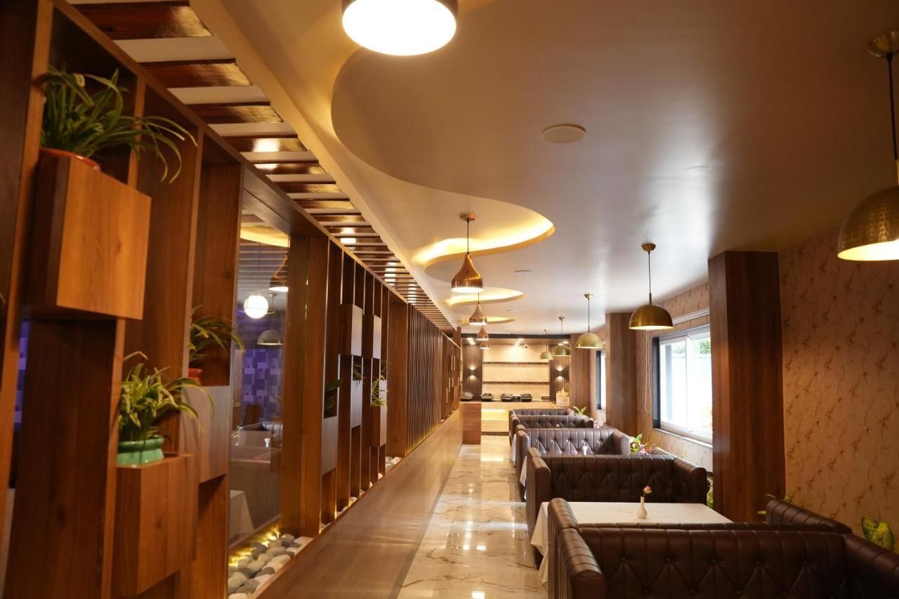 Hotel Eden Karwar Esterno foto