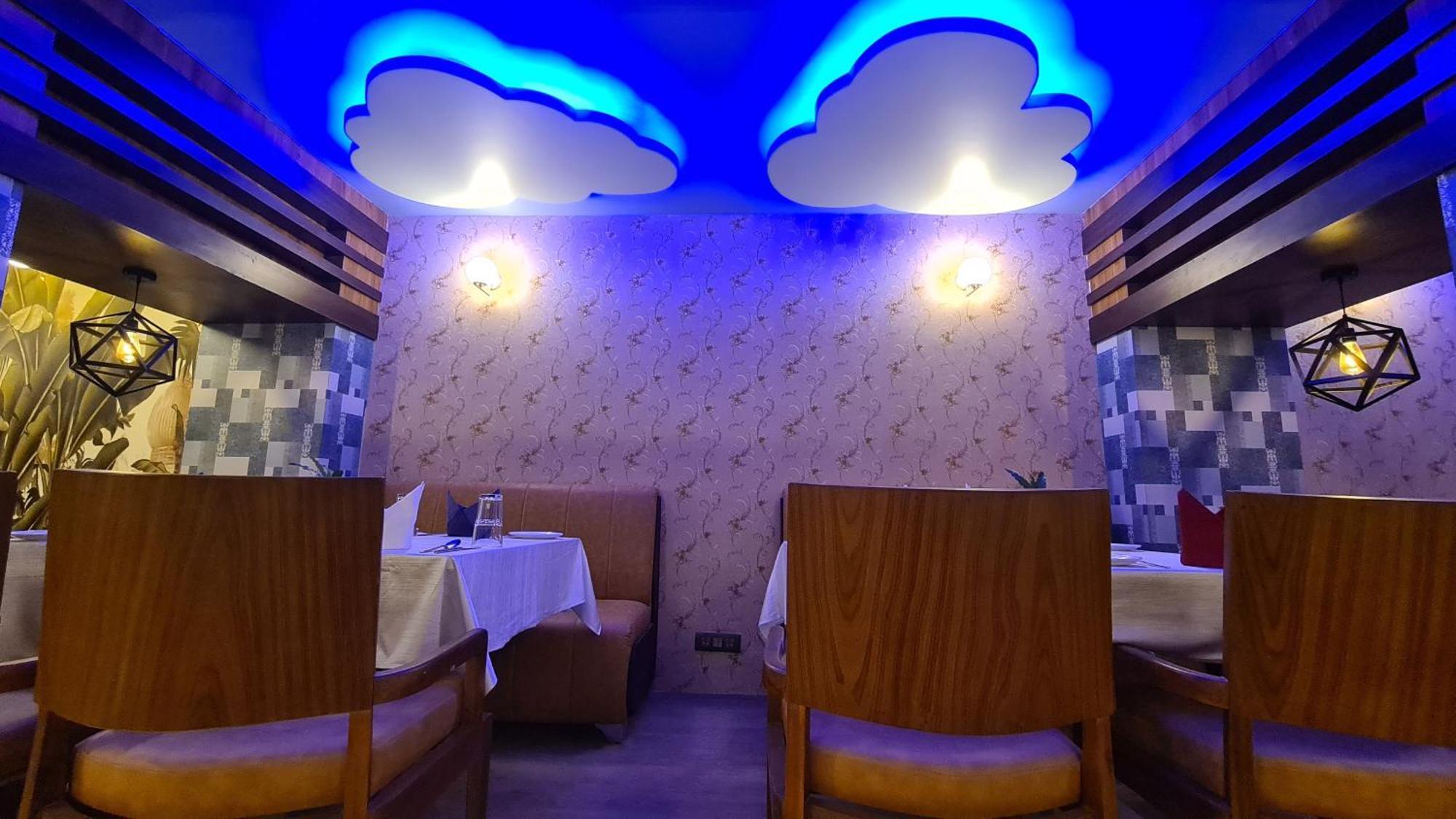 Hotel Eden Karwar Esterno foto